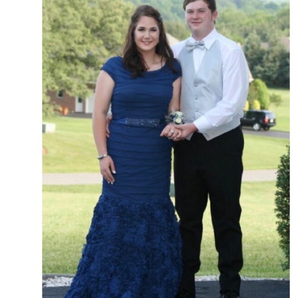 Navy blue prom dress